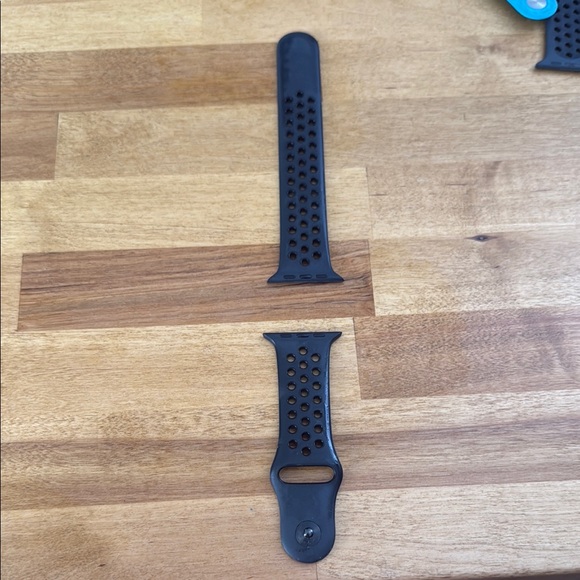 Nike Apple Black Watch Band size (M/L) - Picture 2 of 4